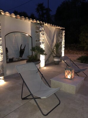 Terrace/patio - Charming air-conditioned country house with swimming pool in a green setting in Valbonne (Valbonne)