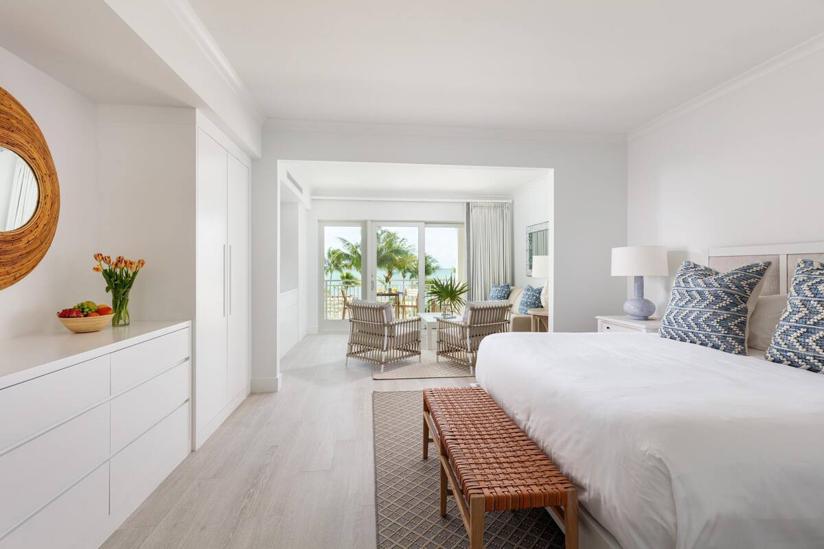 Suite (Oceanview King Suite - Accessible) | Premium bedding, pillowtop beds, in-room safe, blackout drapes