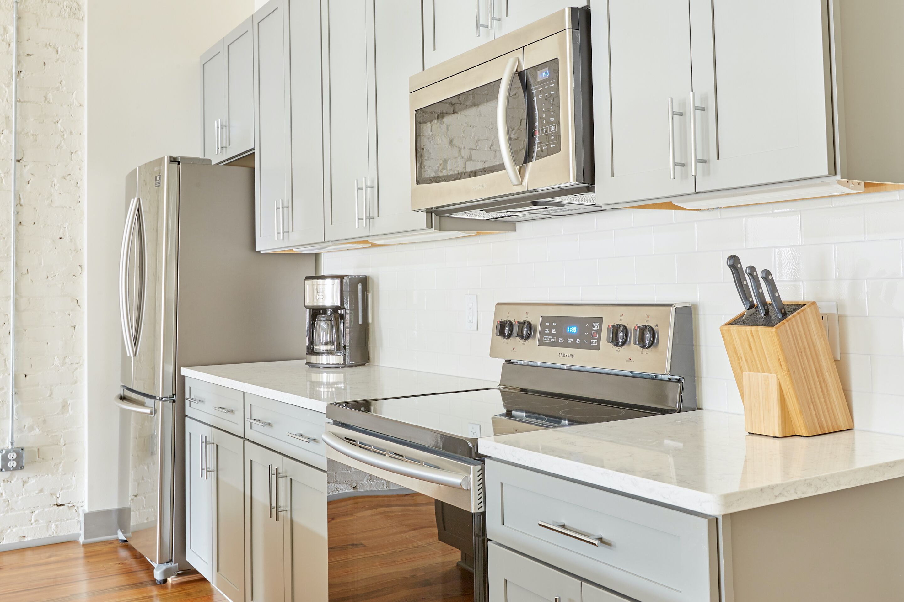 Photo - Sonder Ellis Square