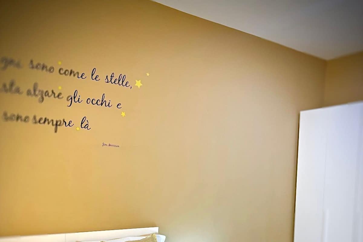 Chambre Quadruple Confort | Minibar, bureau, espace de travail pour ordinateur portable