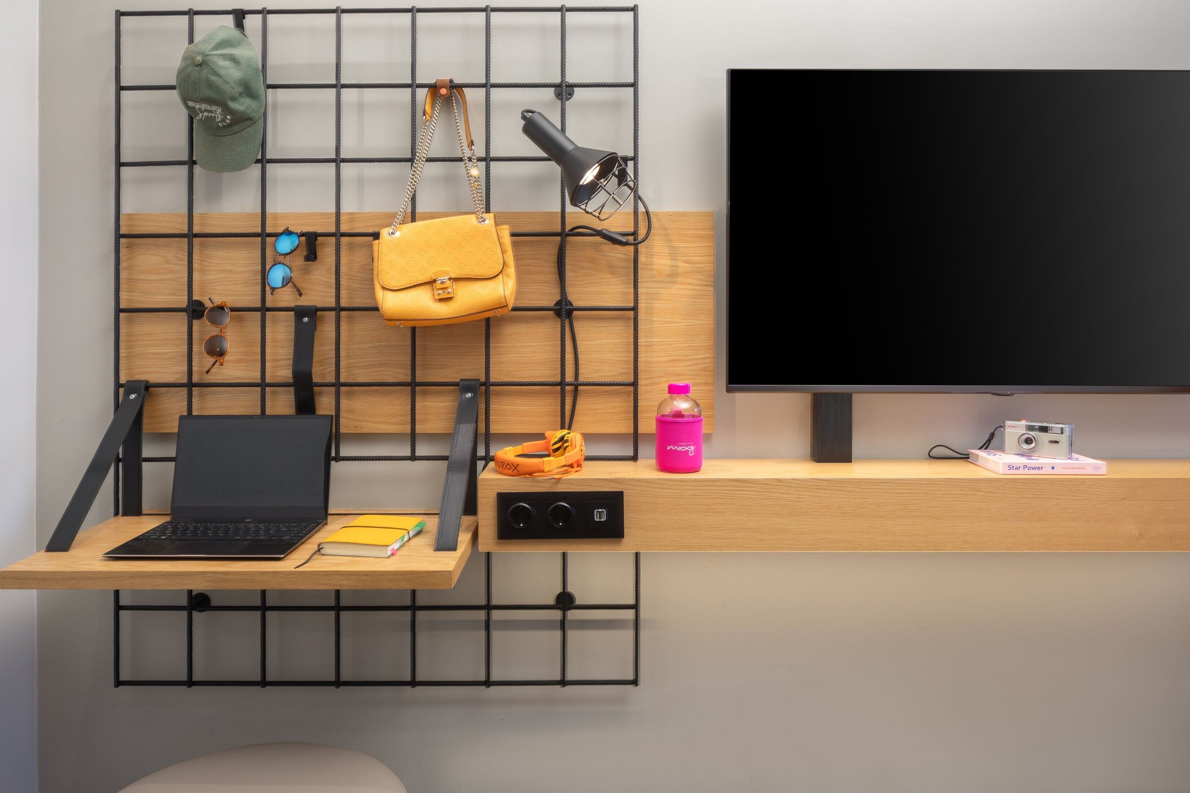 room, 1 double bed | 1 bedroom, hypo-allergenic bedding, laptop workspace, blackout curtains