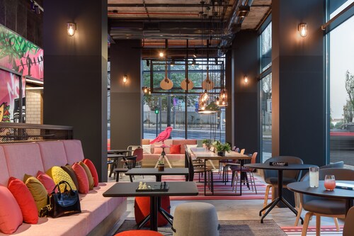 Moxy Lisbon City