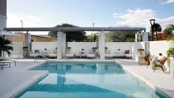 Piscina externa
