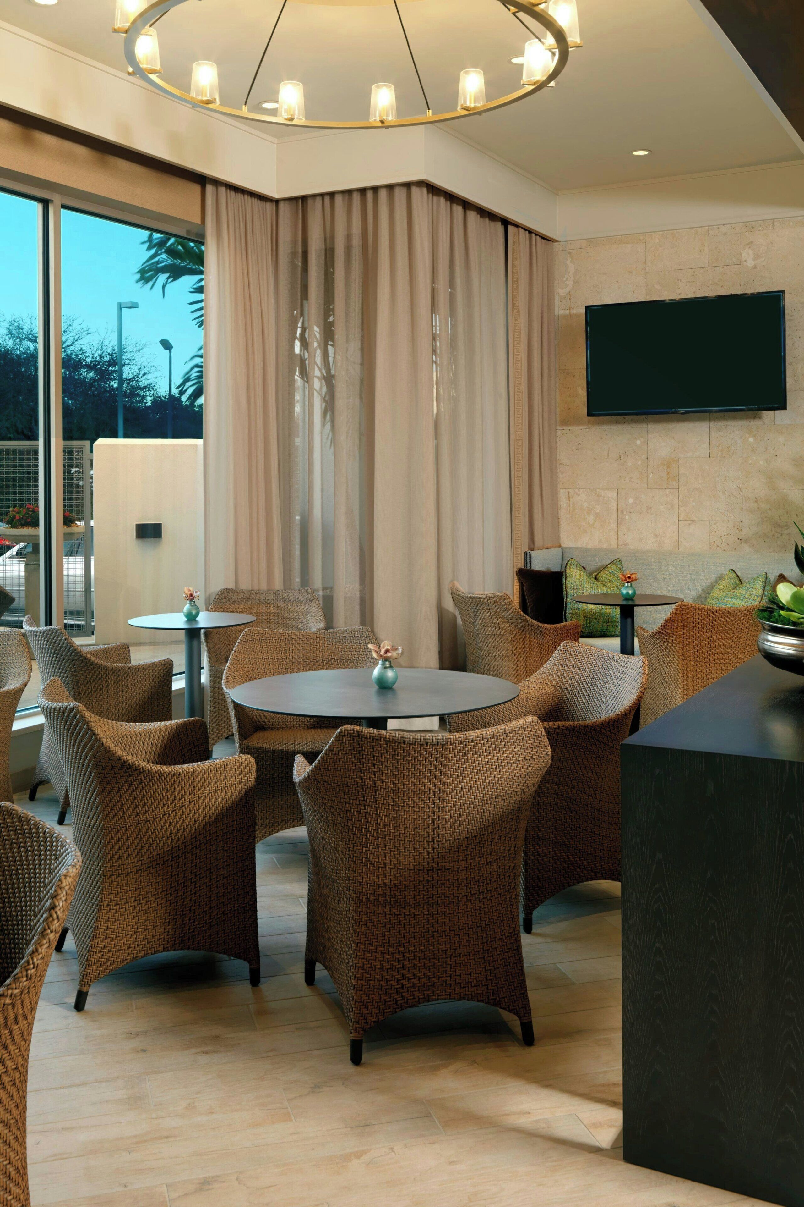 free continental breakfast