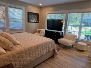 4 bedrooms, free WiFi, bed sheets - Walk to Campus! (Clemson)