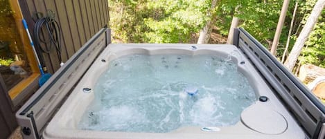 Bain à remous extérieur