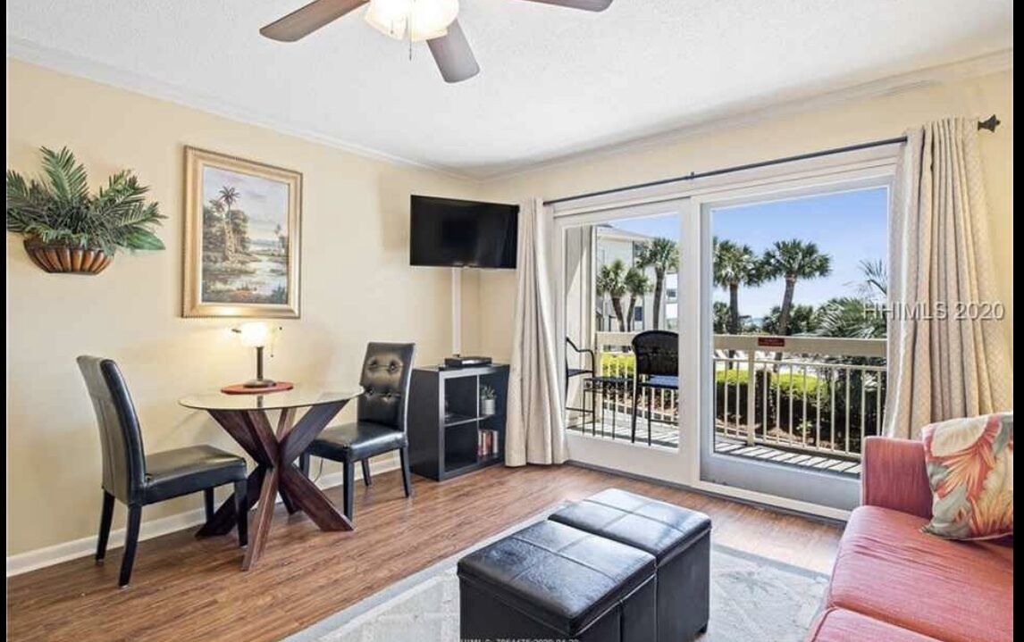 Beach location in the center of it all!