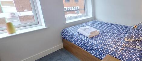 Zimmersafe, Schreibtisch, Bügeleisen/Bügelbrett, kostenloses WLAN