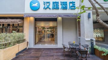 Tempat makan outdoor