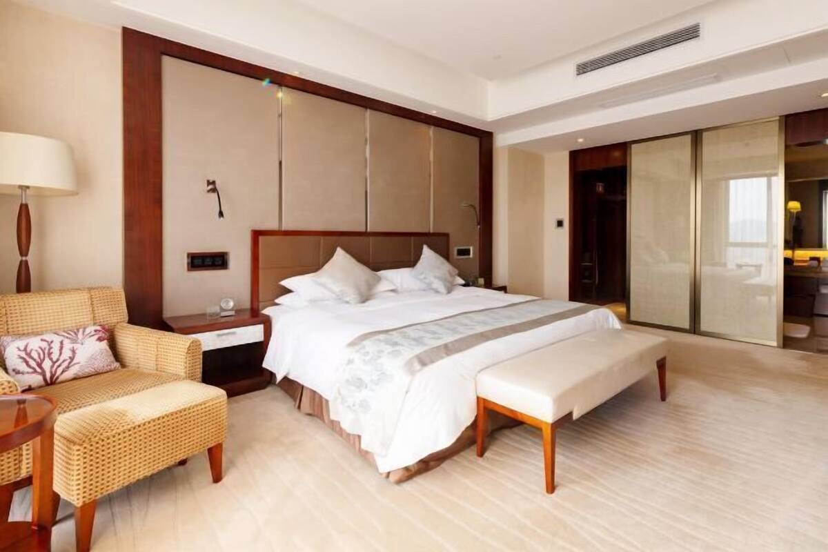 Cots/infant beds