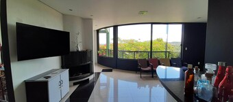 Leisure and home office.  Cozy and safe space!