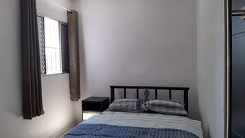 2 quartos, escrivaninha, Wi-Fi de cortesia, roupa de cama