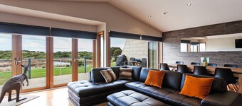 Esplanade Frontage 219a