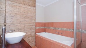 Shower - Great Ocean Retreat 43 (JAN JUC)