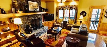 Mountain walk-in level condo!