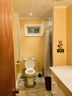 Dusche, Seife, Toilettenpapier