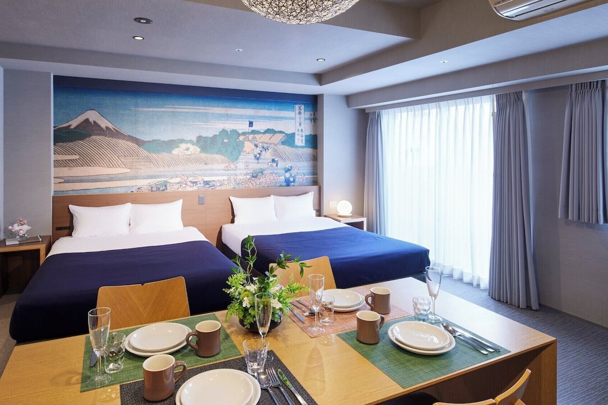 In-room safe, blackout drapes, bed sheets