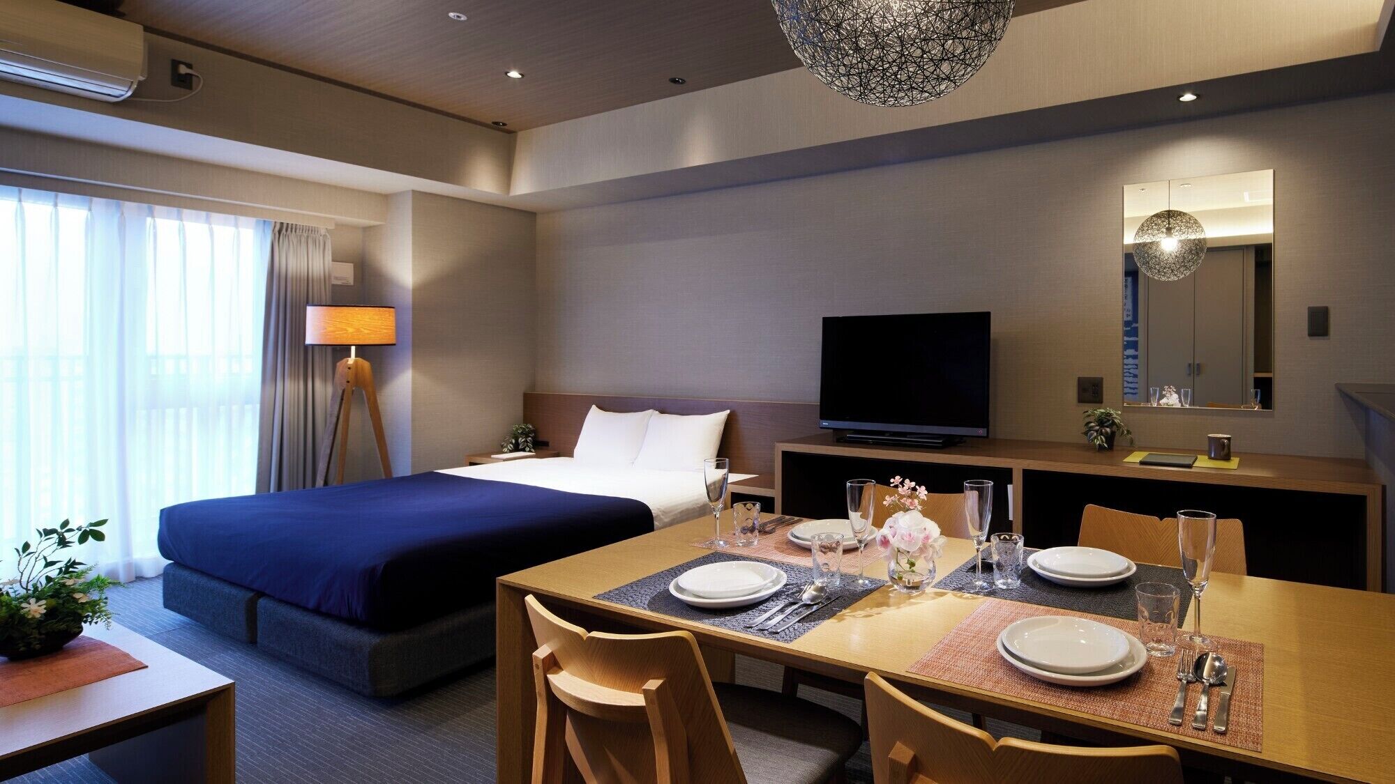 Phòng Premium | Két bảo mật tại phòng, màn/rèm cản sáng, bộ trải giường 