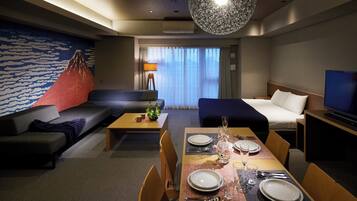 Premium Room | In-room safe, blackout curtains, bed sheets