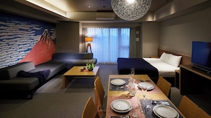 In-room safe, blackout drapes, bed sheets