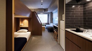 Family Studio | Private kitchen | Full-size fridge, microwave, stovetop, cookware/dishes/utensils