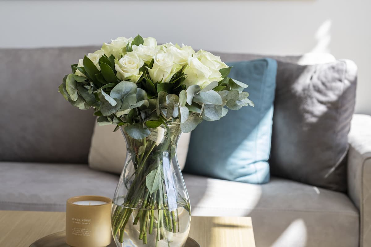 Suite, 2 eenpersoonsbedden, uitzicht op tuin | 1 slaapkamer, een gratis minibar, een kluis op de kamer, een bureau