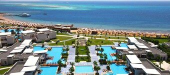 Rixos Premium Magawish Suites and Villas