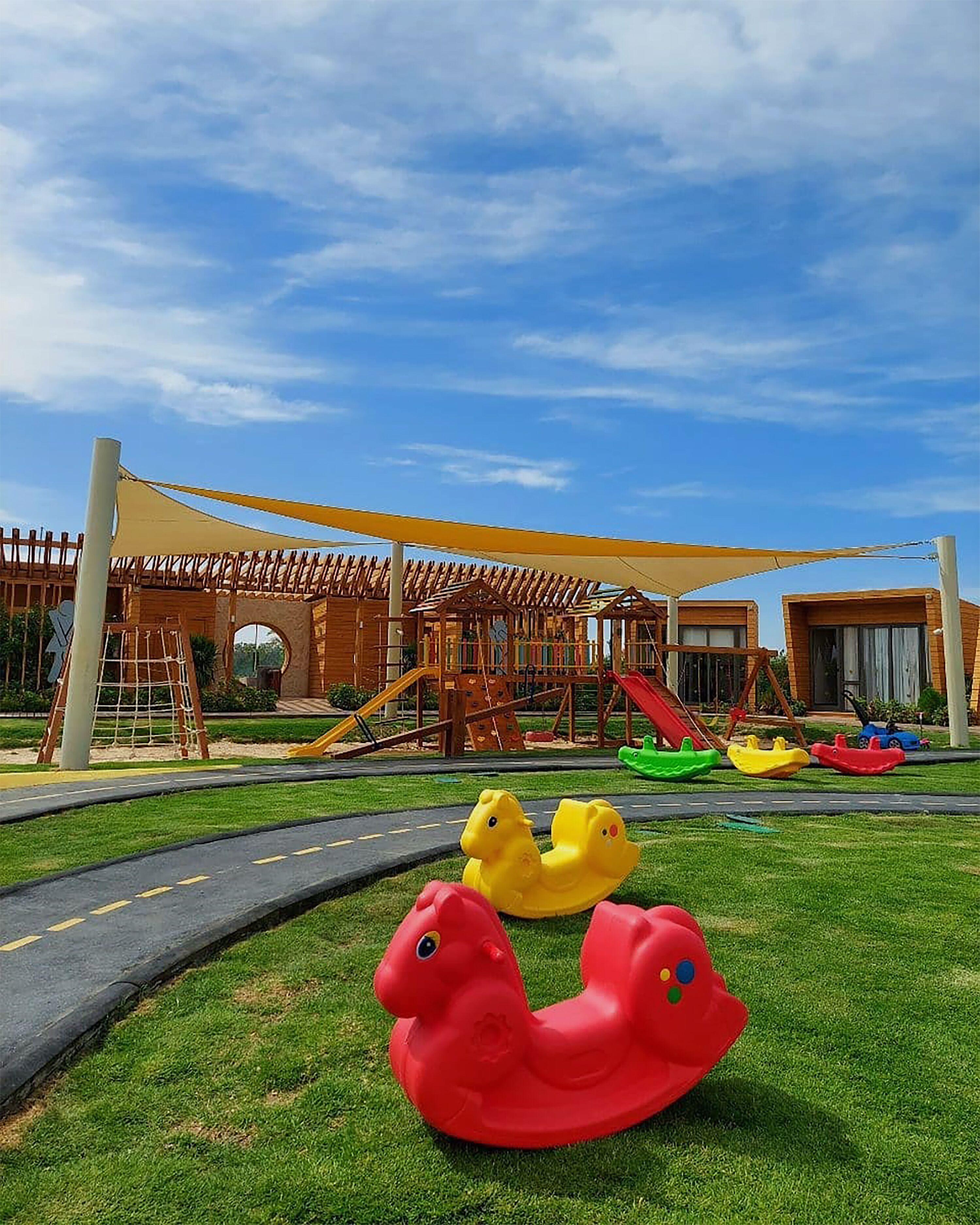 children’s play area – outdoor