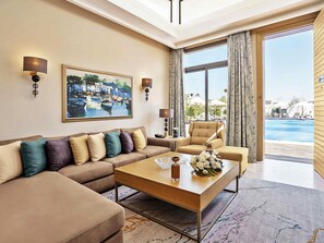 1 habitación y minibar con artículos gratuitos 