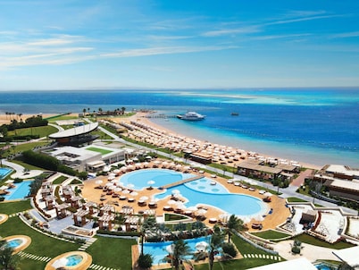 Rixos Premium Magawish Suites and Villas