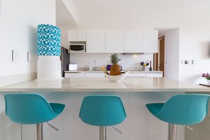 Microwave, oven, stovetop, blender