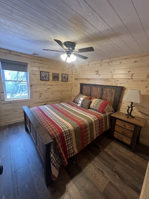 3 dormitorios, tabla de planchar con plancha, wifi gratis y ropa de cama