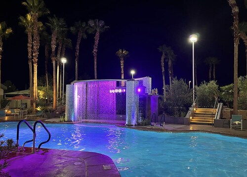 SuperBowl Weekend - Grandview Resort at Las Vegas 1-BR Condo w/full Kitchen 