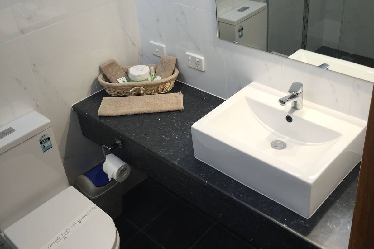 Superior Room | Desk, iron/ironing board (on request), WiFi (free)