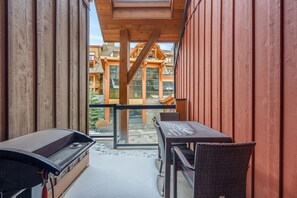 Interior -  Mountain Luxury Resort (Canmore)