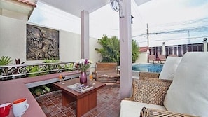Deluxe Villa | Terrace/patio