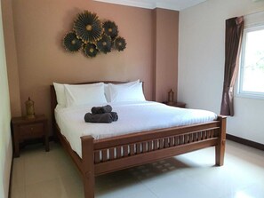 Vila luxo | 7 quartos, individualmente decorados, roupa de cama