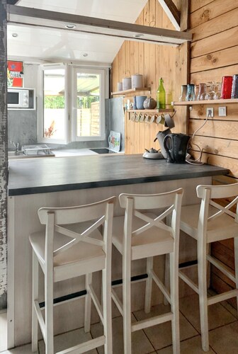 Homerez - Charming Chalet in Sanguinet with Garden and Terrace