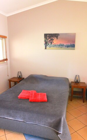 Standard Single Room | Bed sheets - Banyan Tree Resort - Campsite (Rum Jungle)