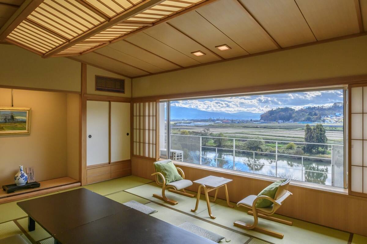 Habitación estándar, para no fumadores, vista al río (Japanese Style, 15 tatami) | 1 habitación y ropa de cama de alta calidad