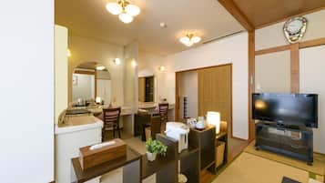 Women Only Japanese Style Room (Shared Bathroom) Non Smoking | In-room safe, desk, free WiFi