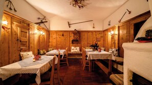 Unclassified image, 3 of 16, button - 2-room apartment (approx. 67 m²) - Apartment complex Kerber Tirol (Seefeld in Tirol)