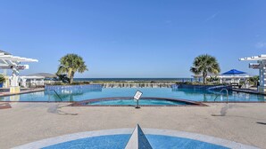 Unclassified image, 4 of 32, button - Gulf View + Beach Access: Galveston Resort Condo! (Galveston)