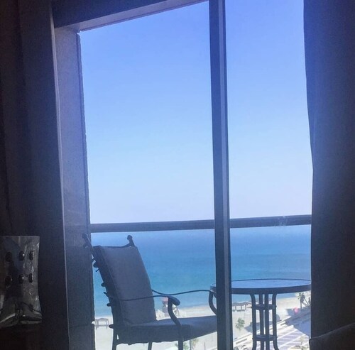 Beautiful Apartment on the sea