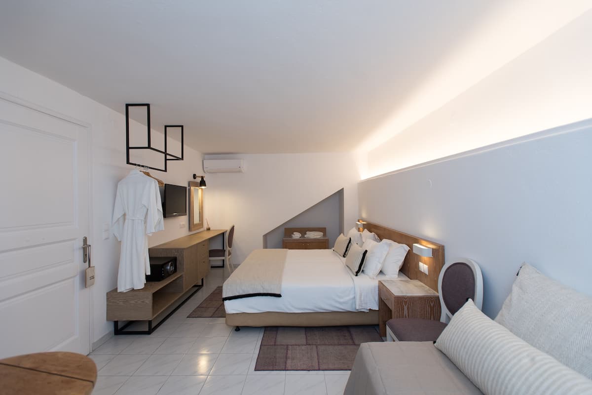 Standard Studio (Choulakia)