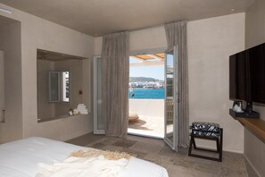 Coffres-forts dans les chambres, fer et planche à repasser