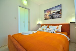 5 Schlafzimmer, BĂŒgeleisen/BĂŒgelbrett, kostenloses WLAN, BettwĂ€sche