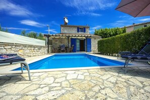 Outdoor pool - Casa Nadalina (Visnjan)