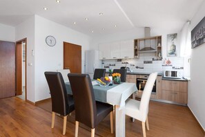 Apartment (A1) | Dining room - Apartment Jedro (Porec)
