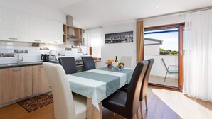 Apartment (A1) | Dining room - Apartment Jedro (Porec)